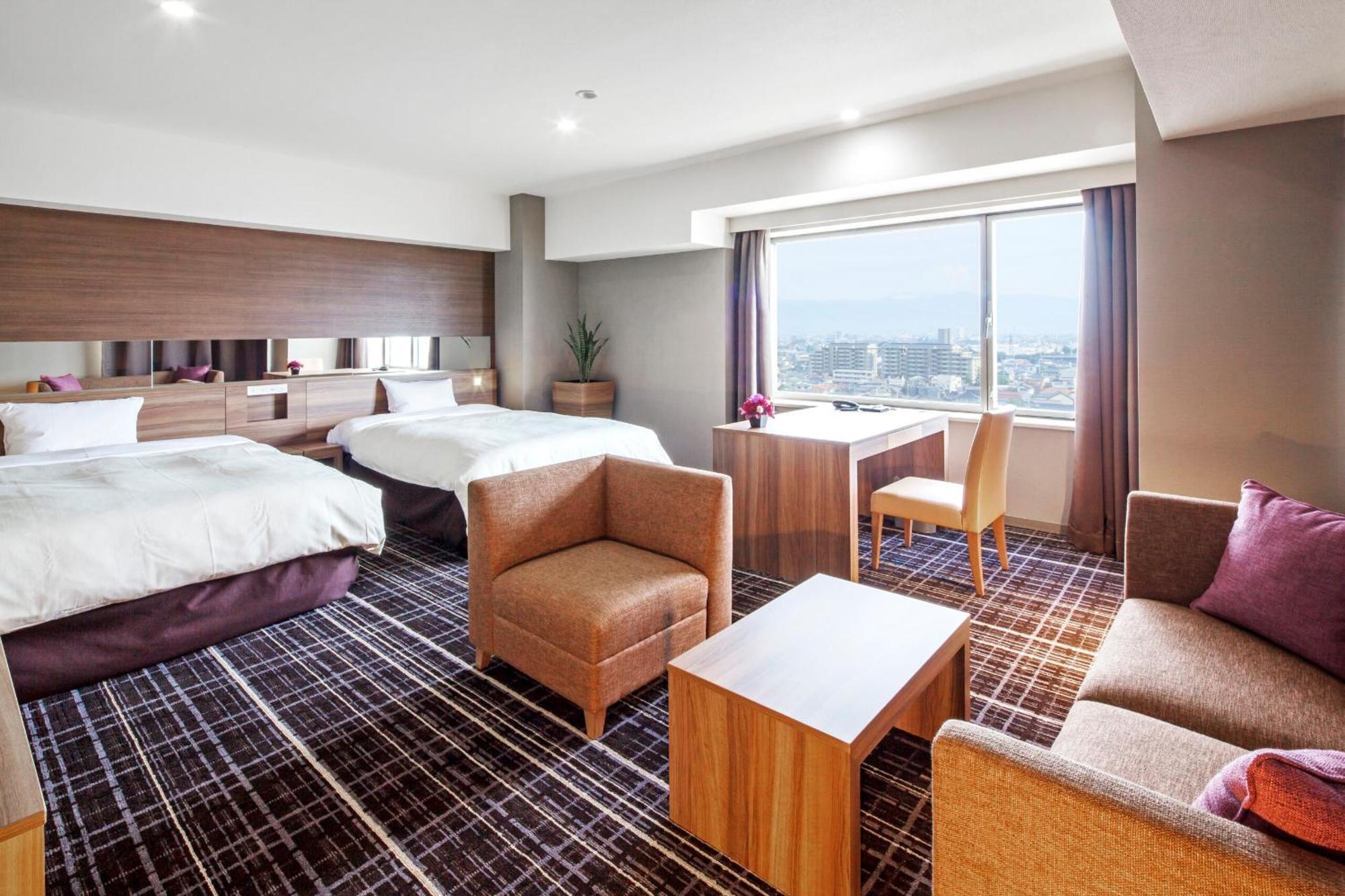 Kofu Kinenbi Hotel Exterior photo