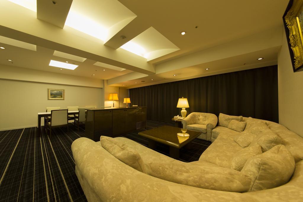 Kofu Kinenbi Hotel Exterior photo